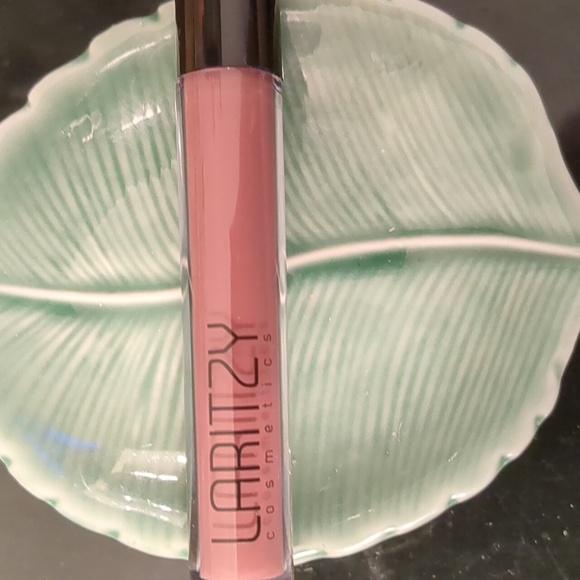 Lip Gloss - Picture 4 of 4